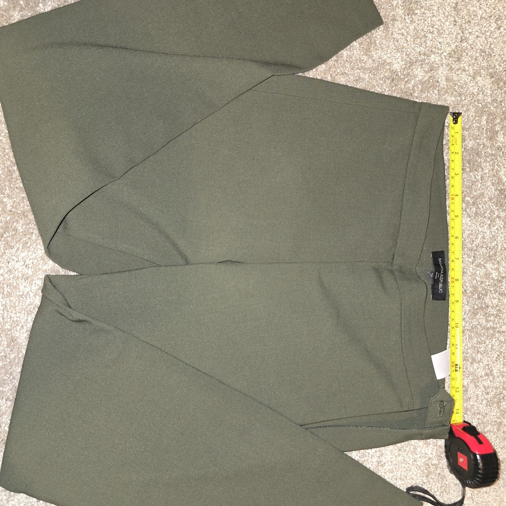 Banana Republic Green Ankle Cropped Pants